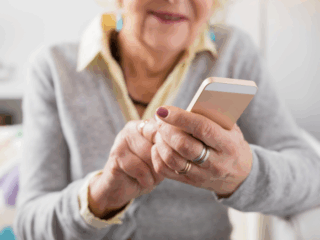 Szukasz odpowiedniego opiekuna dla mamy? Dobre ogłoszenie to podstawa