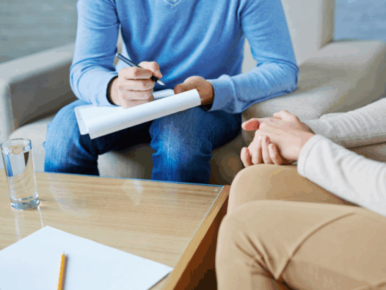 Pomoc w opiece nad seniorem - jakie warunki ustalić z opiekunem